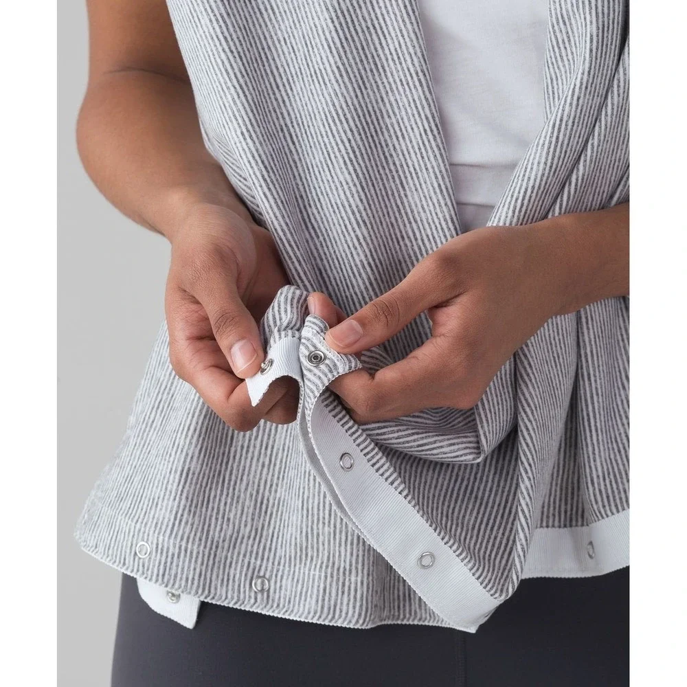 Lululemon‎ Vinyasa Scarf Grey White Micro Stripe Snap Wrap One Size O/S